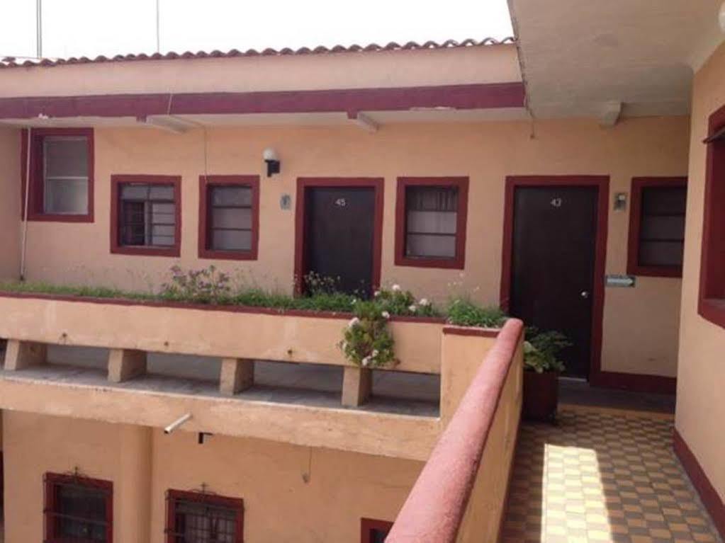 Hotel Gallo Rubio Guadalajara Kültér fotó