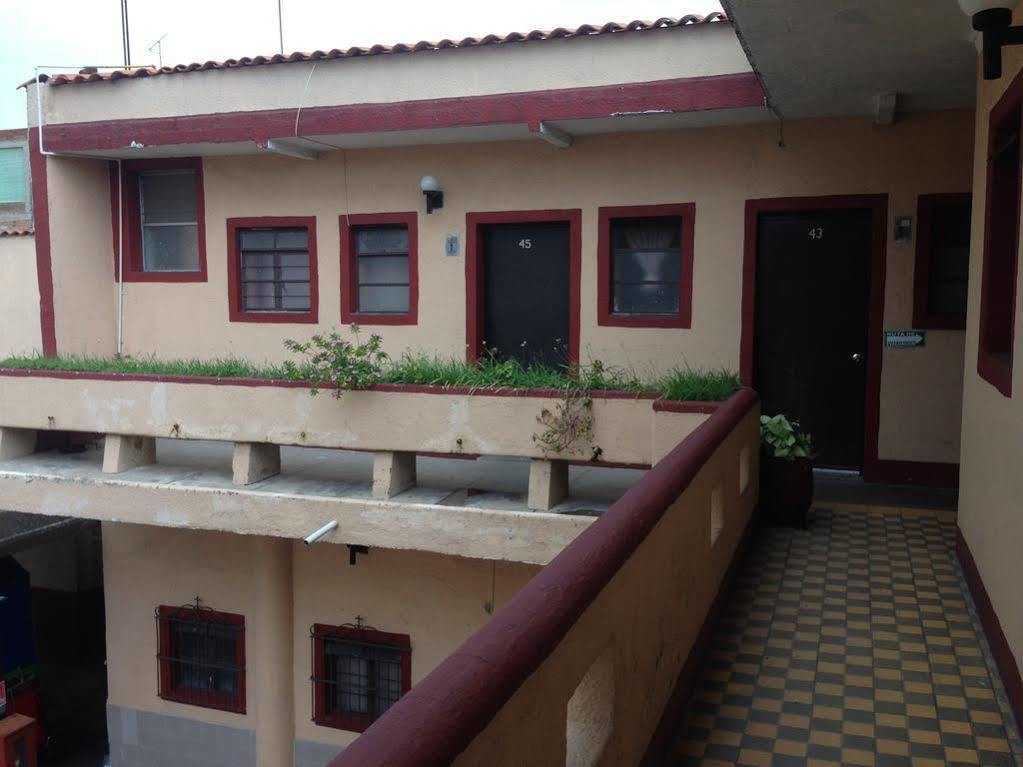 Hotel Gallo Rubio Guadalajara Kültér fotó